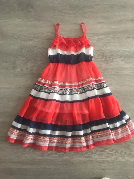 Krásne ľahké šatky, 98