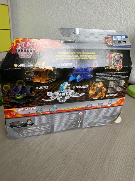 Bakugan 8 kusov s kartičkami, 