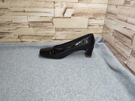 Ara 39 - dámske čierne kožené lesklé topánky, ara,39