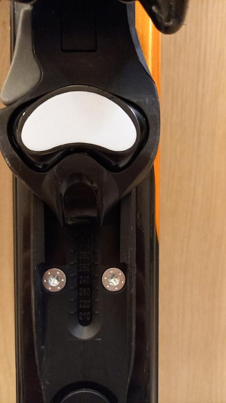 Lyže zn.rossignol + lyžiarky zn.tecno, rossignol,120-129 cm