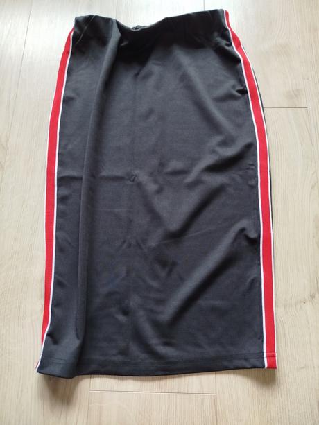 Dámska elegantná ,športová sukňa, m