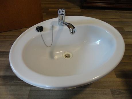 Umývadlo plastové, 