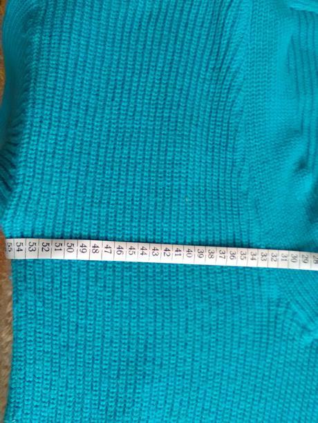 1853. pletený pulóver,