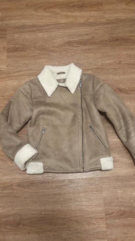 Kozusok, reserved,152