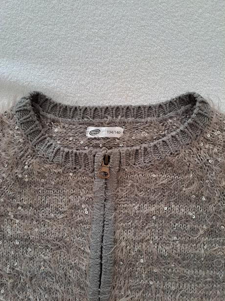 Chlpatý svetrík, pepco,134