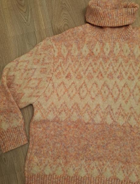 Pulover, reserved,l