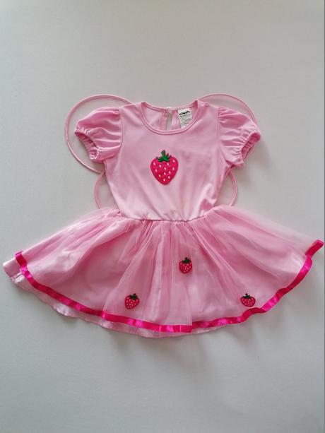 Kostym vila jahodka s krídlami,