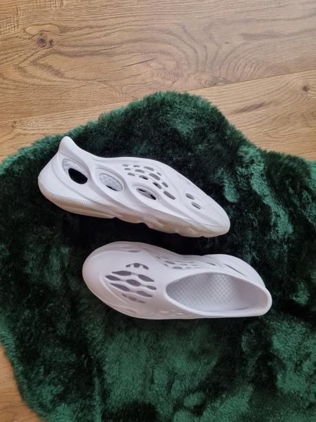 Yeezzy foam bez chybičky, adidas,35