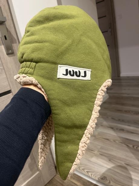 Ciapka-ušianka juuj, juuj,128