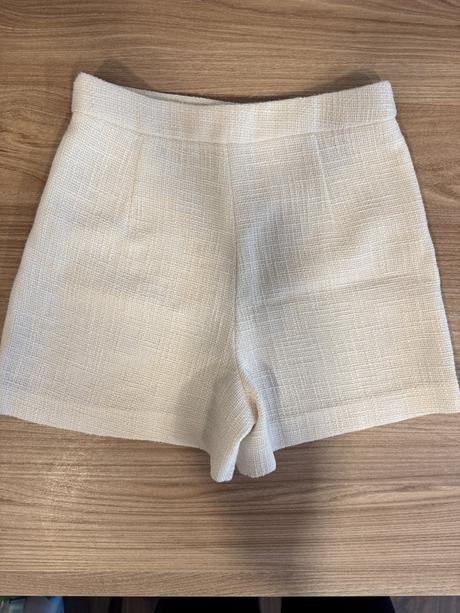 Šortky s vysokým pásom, sinsay,s