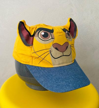 Leví kráľ šiltovka 104/122, c&a,104