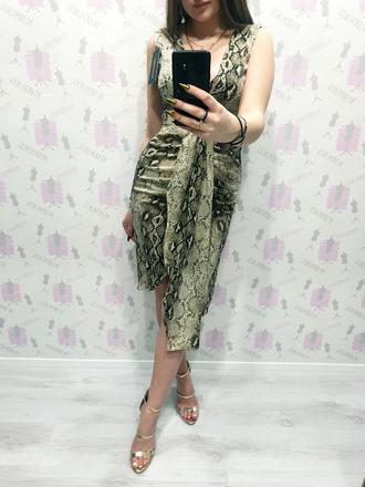 Vzorované šaty s, s