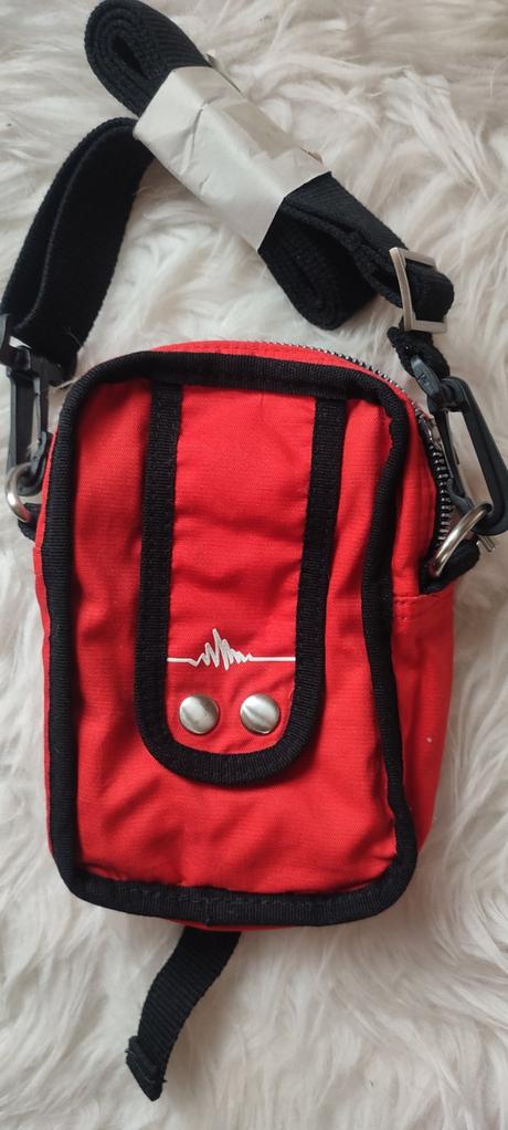 Ferrari mini taška cez plece,