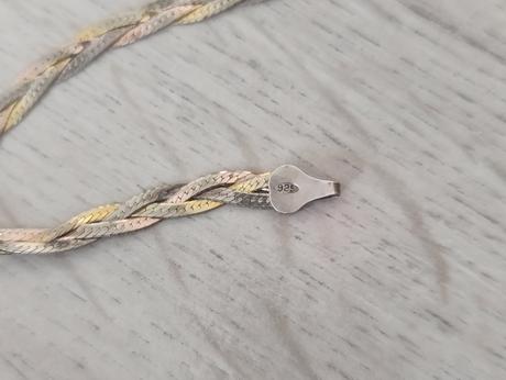 Trojfarebná strieborná retiazka, 