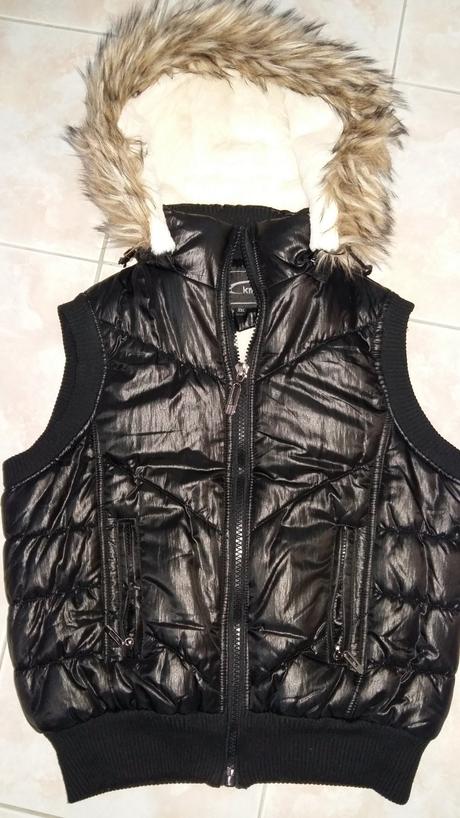 Zateplena damska vesta s odnimatelnou kapucnou, m