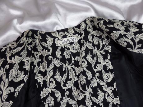 Luxusný vintage kostým, 42