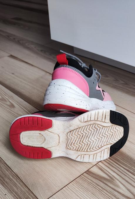 Tenisky, reserved,33