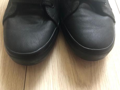 Členkové tenisky, 44