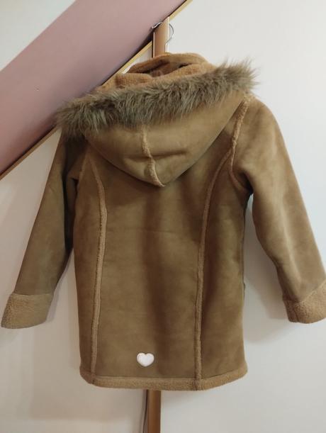 Falošná jelenica, esprit,146