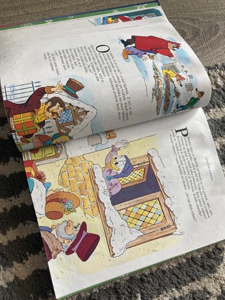 Veselé vánoce s myšákem mickeym walt disney (1992), 