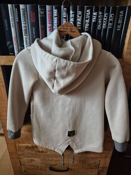 Prechodný kabátik, 116