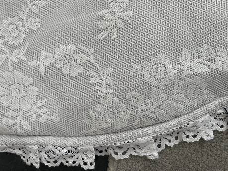 Cozydots teepee stan s krajkou, čipkou a volánmi,