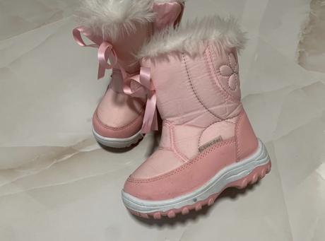 Snehule, deichmann,23