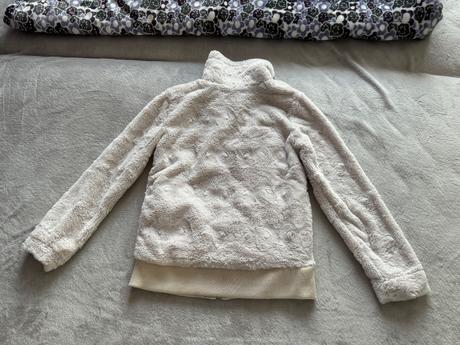 Chlpatá bunda, yigga,146