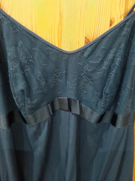 Tielko s maslickou, l