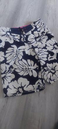 Kraťasy vhodné i na kúpanie, 140