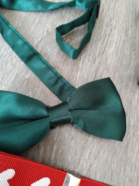 Motýlik, kravata, traky, 