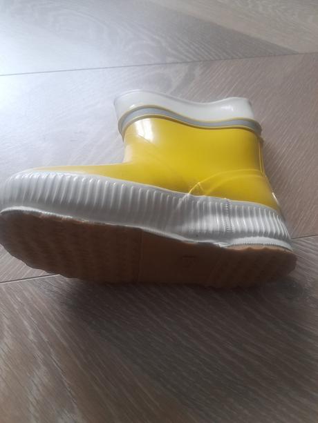 Gumaky hai c. 26, 27, 25