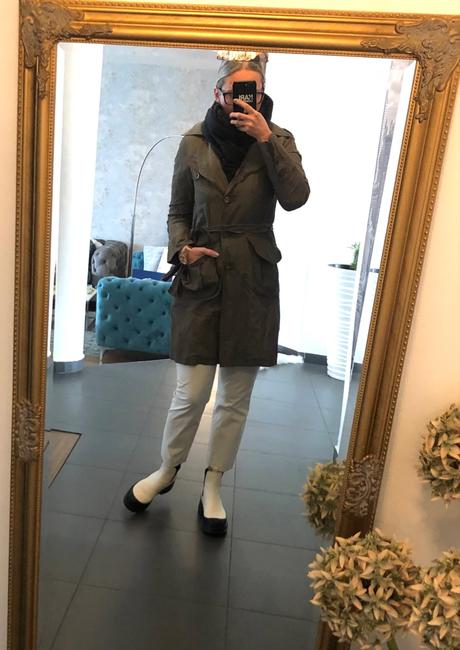 Kabát, trench coat/ ambiente v. 38, 38