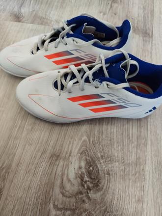Halovky, adidas,34