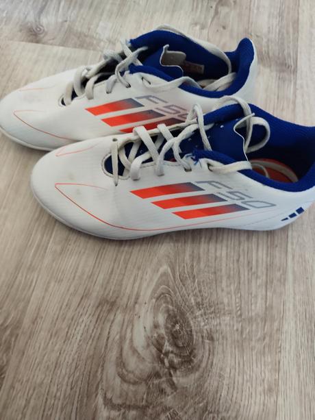 Halovky, adidas,34