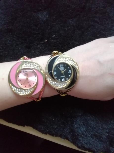 Retiazka,hodinky, náramky,náušnice,šperky, 