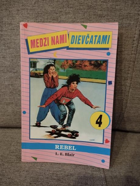 Medzi nami dievčatami 4, 