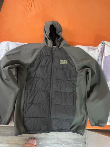 Softshel bunda velkost 170 ako nova, reserved,170