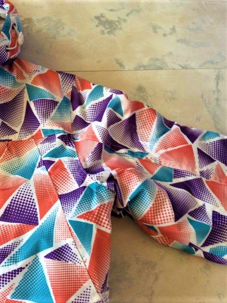 Vetrovka s kapucňou, 164