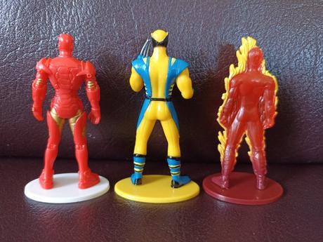 Superhrdinovia na podstavci, 