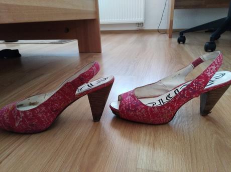 Ružové sandále, 40