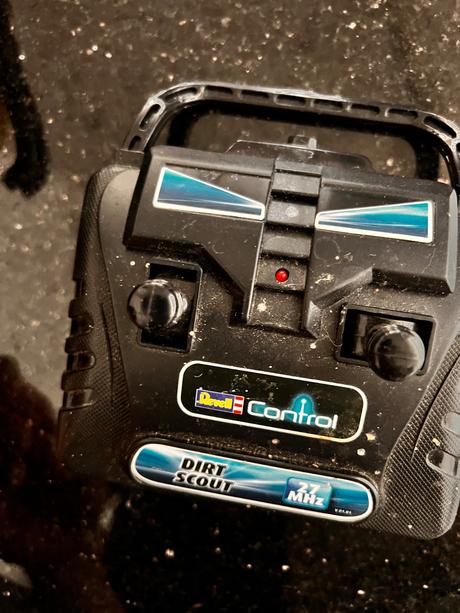 Revell controldirt scout monster terénne auto,