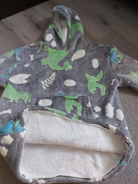 Svietiaca mikina / nahrada deky, 