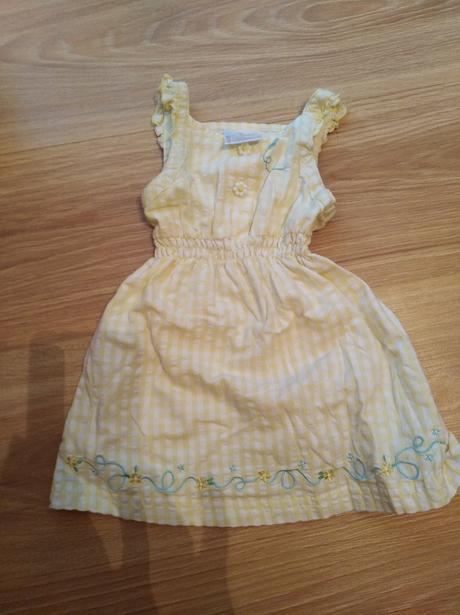 Žlté šatičky na ramienka, 68