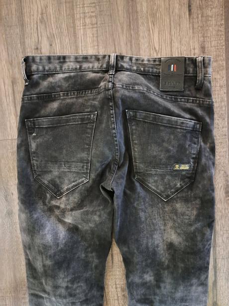 Chlapčenske rifle, 30