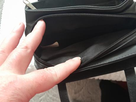 Mala kabelka datcek,