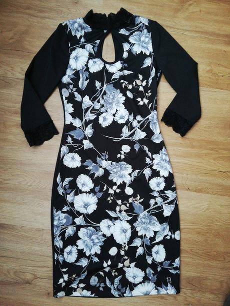 Biznis šaty rouge, s