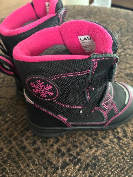 Cizmi vo vynikajucom stave, protetika,24