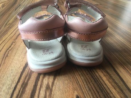 Krásne kožené sandalky baťa v. 29, baťa,29