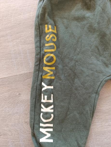 Mickey tepláky, disney,74